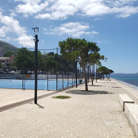 Albzani Sea View *
