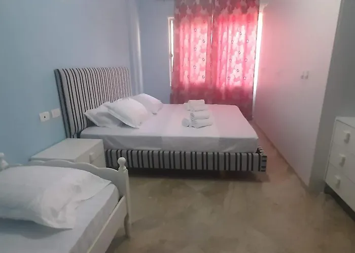 Lejlighed Albzani Sea View *