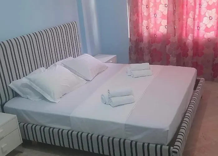 Lejlighed Albzani Sea View *